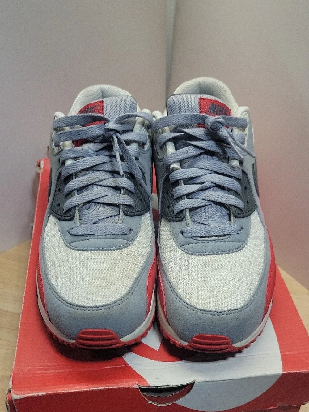 Nike Air Max 90 Essential in Light Gray, Red, Black - Picture 2 of 7